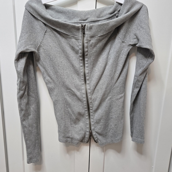 We The Free Light Gray Off-Shoulder Sweater - Picture 4 of 14